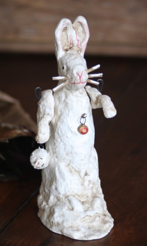 A Snowball Rabbit 