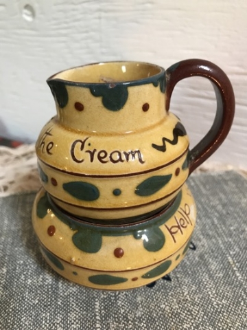check Early Kerswell Variation Sugar & Creamer