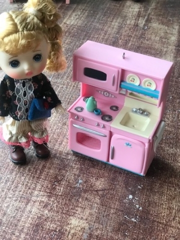 Mini Pink Kitsch Kitchen