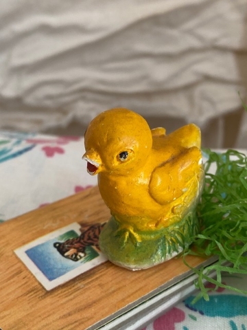 Vintage Chalkware – Tiny Chick