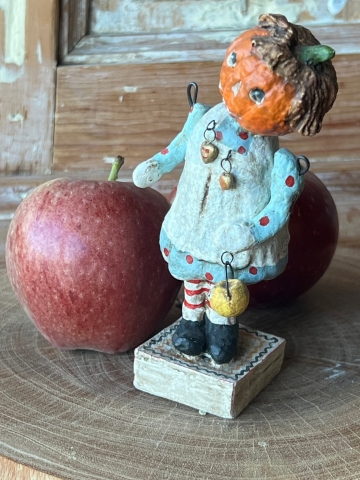 Picture of Wee Pumpkin Girl - SALE