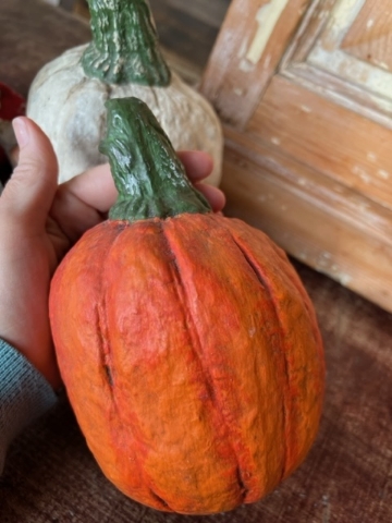 Picture of Folksy Pumpkin - Large - Classic Harvest - RARE