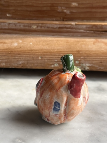Picture of A Wee Pumpkin House - ooak by Julie Whitmore