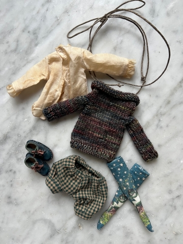 Picture of Heathered Hike – STG Blythe Outfit