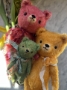 Picture of HoneyComb Bear - 11" ooak art ted by Puss & Co  - copy