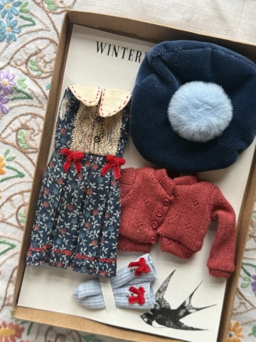 Picture of School Days Boxed Deluxe Set - for Neo Blythe - ooak by WinterFog 