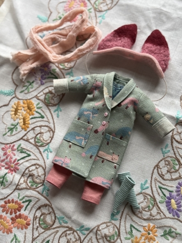 Picture of Kitty Special Set for Neo Blythe - by M for Monkey 