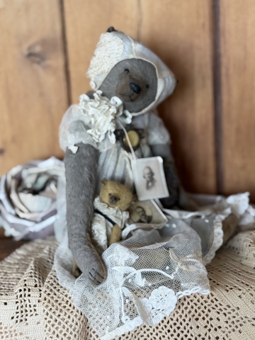 Picture of Genivieve 10.5" - ooak Art Ted by Ingrid Schmid of Bears N' Co 