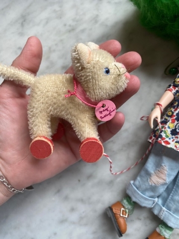 Kitty Cutes Pulltoy - LAST ONE