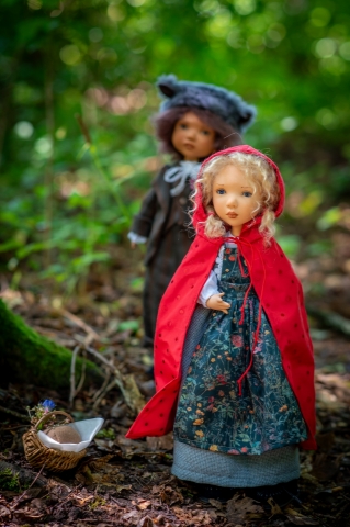 Picture of LAST ONE IN STOCK - EXCLUSIVE NEW - "Storyland's Red Riding Hood & The Not So Bad Wolf" - LE 4 Sets SPOONS Collection - TWO DOLLS 42cm/16.5" BJD by Zwergnase - Bonus