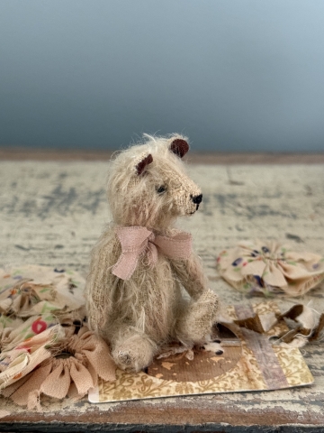 Picture of Luna - 3" Mohair Ted  by Widdershin Bears